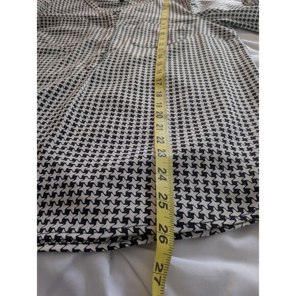 Talbots Shirt Womens M Black White Star Chevron Half Button Top Blouse Corpcore - Picture 12 of 12